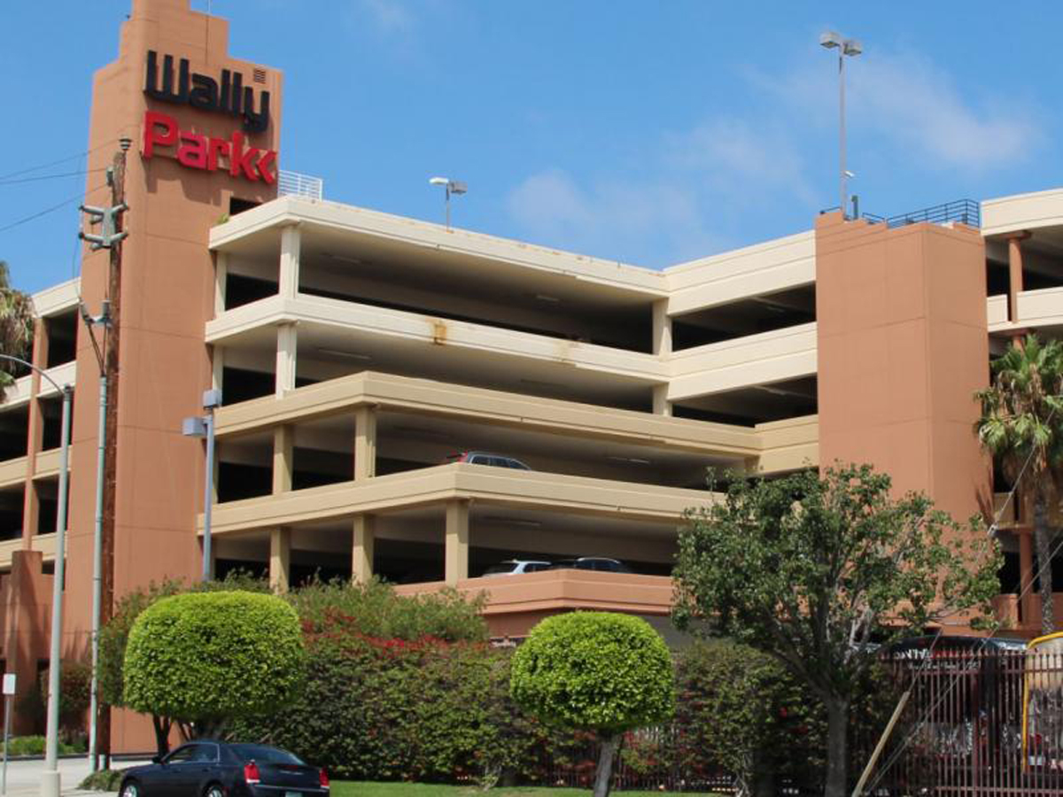 Wally Park LAX Airport Parking - Find Great LAX Parking Deals